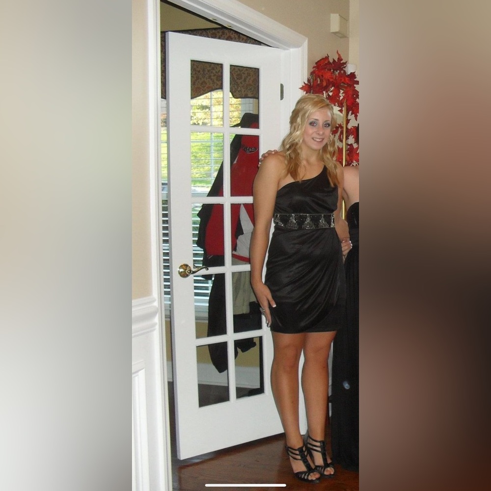 Love Tease Black One-Shoulder Beaded Ruched Cocktail Homecoming Dress Juniors 9 - Picture 3 of 11